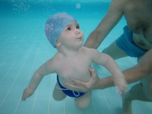 414189_320774117997614_2080359290_o